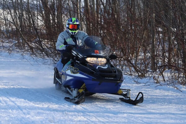 Antigo Snowmobile